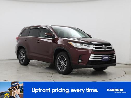 Burgundy 2017 Toyota Highlander XLE