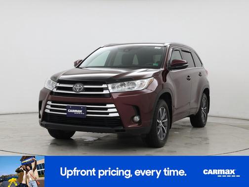 Burgundy 2017 Toyota Highlander XLE