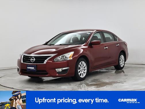 Red 2015 Nissan Altima S