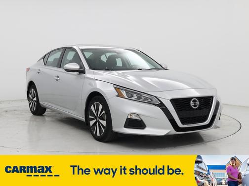 2022 Nissan Altima SV