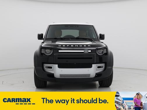 2023 Land Rover Defender 90 SE