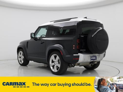 2023 Land Rover Defender 90 SE