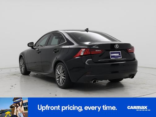 2016 Lexus IS 200t Base (A8)