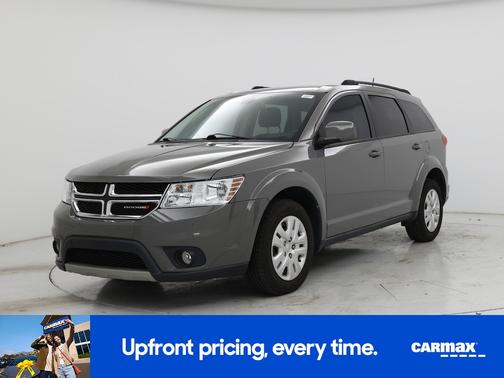 Gray 2019 Dodge Journey SE
