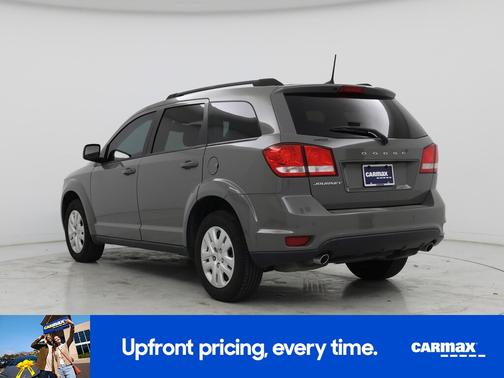 Gray 2019 Dodge Journey SE