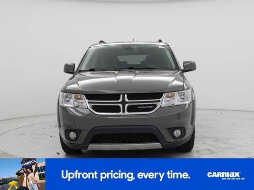 Gray 2019 Dodge Journey SE