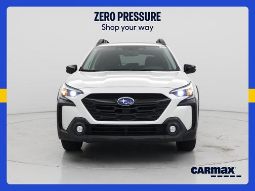 White 2025 Subaru Outback Onyx Edition