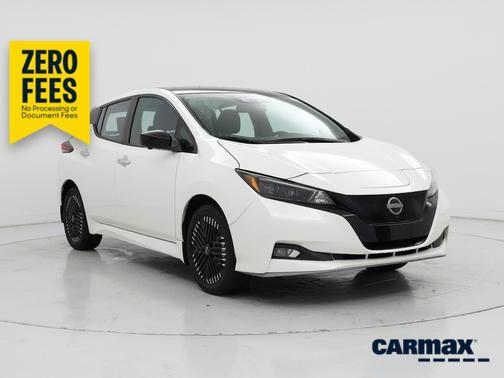 White 2024 Nissan Leaf SV Plus