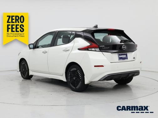 White 2024 Nissan Leaf SV Plus