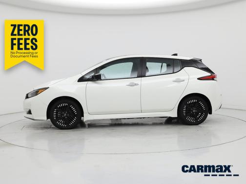 White 2024 Nissan Leaf SV Plus