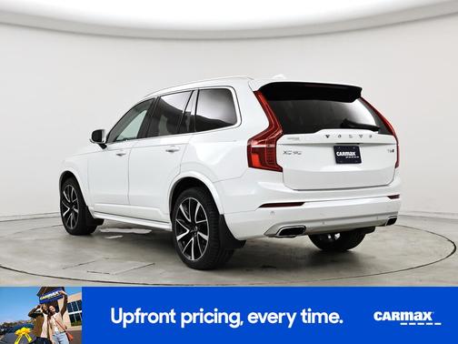 2020 Volvo XC90 T6 Momentum