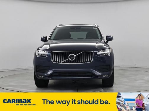 2020 Volvo XC90 T6 Momentum