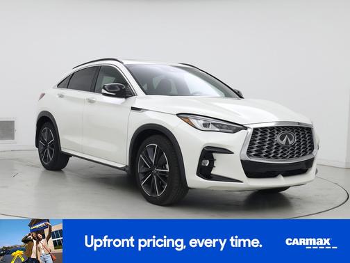 White 2023 INFINITI QX55 Luxe