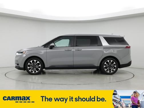 2022 Kia Carnival EX