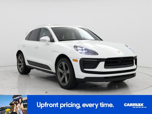 2023 Porsche Macan Base (PDK)