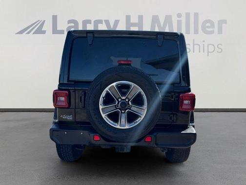 Black Clearcoat 2021 Jeep Wrangler Unlimited Sahara
