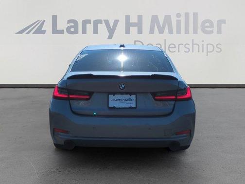 2023 BMW 330 i