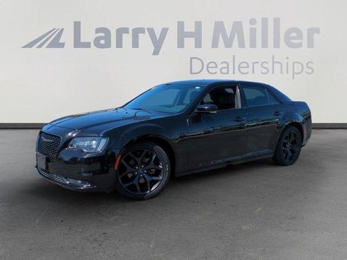 2022 Chrysler 300 S