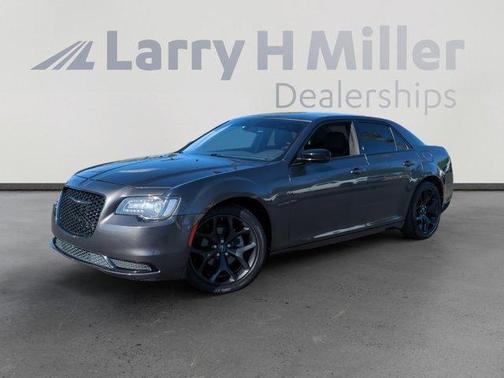 2022 Chrysler 300 Touring