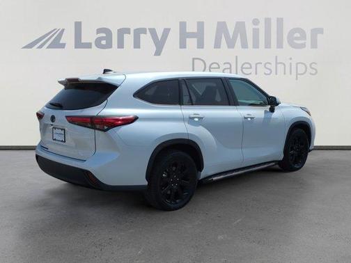 2022 Toyota Highlander L