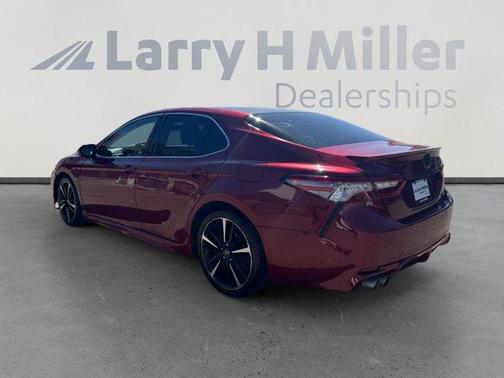 Pearl 2018 Toyota Camry XSE