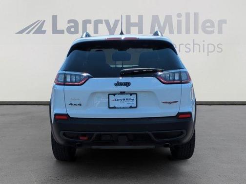 2020 Jeep Cherokee Trailhawk