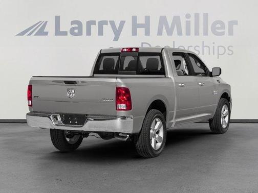Bright Silver Clearcoat Metallic 2017 RAM 1500 Big Horn