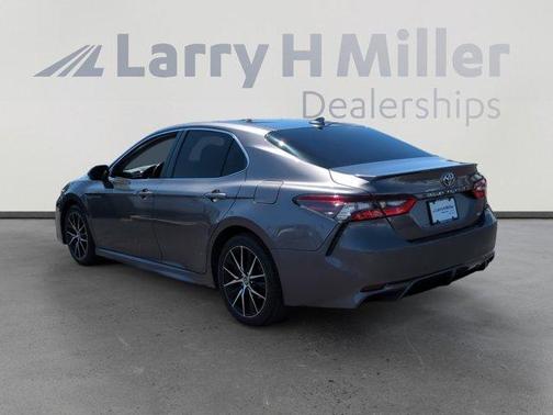 2021 Toyota Camry SE