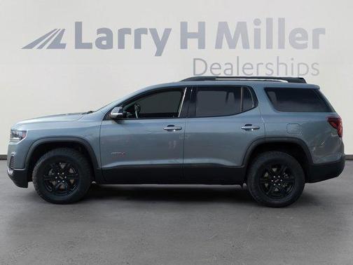 2022 GMC Acadia AT4