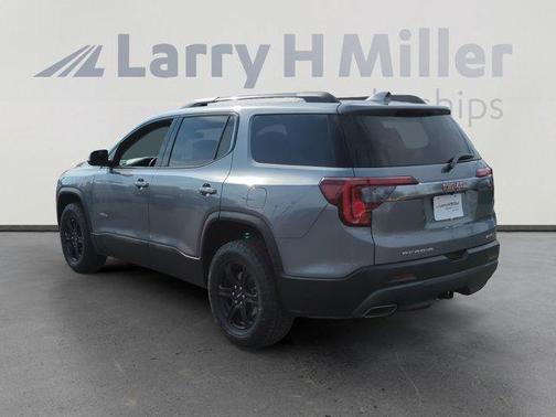 2022 GMC Acadia AT4