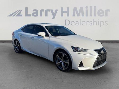 2018 Lexus IS 300 Base