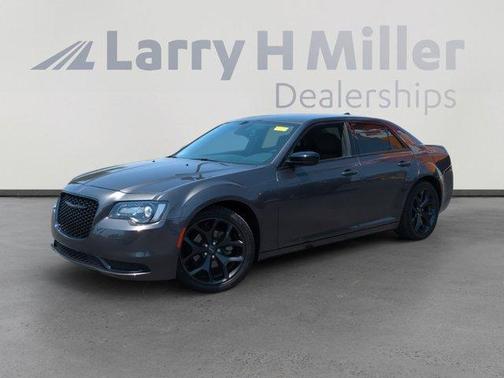 2022 Chrysler 300 Touring