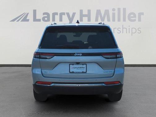 2023 Jeep Grand Cherokee Laredo