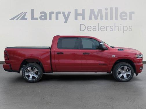 Molten Red Pearlcoat 2026 RAM 1500 Express