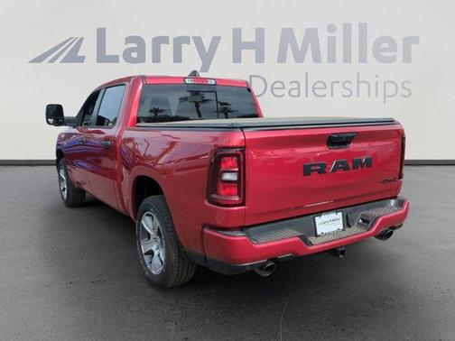 Molten Red Pearlcoat 2026 RAM 1500 Express