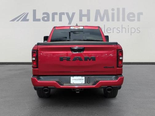 Molten Red Pearlcoat 2026 RAM 1500 Express