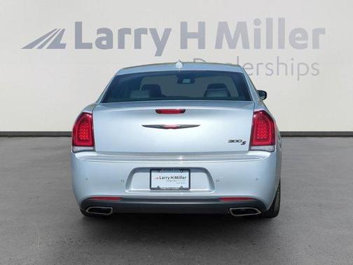 2023 Chrysler 300 S