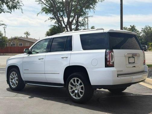 White 2016 GMC Yukon Denali