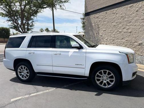 White 2016 GMC Yukon Denali