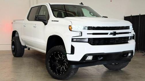 White 2019 Chevrolet Silverado 1500 RST