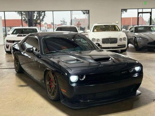 2015 Dodge Challenger SRT Hellcat