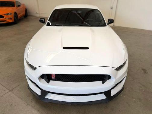 White 2018 Ford Shelby GT350 Base
