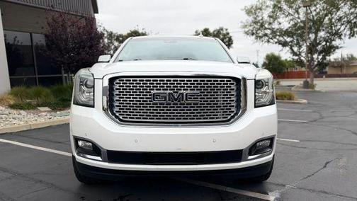White 2016 GMC Yukon Denali