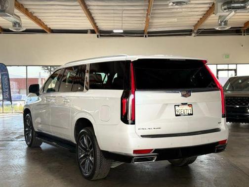 2021 Cadillac Escalade ESV Premium Luxury