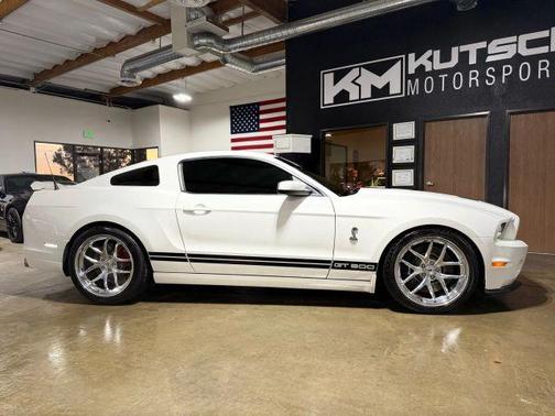 2013 Ford Shelby GT500 Base