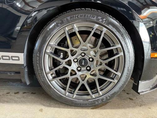 2014 Ford Shelby GT500 Base