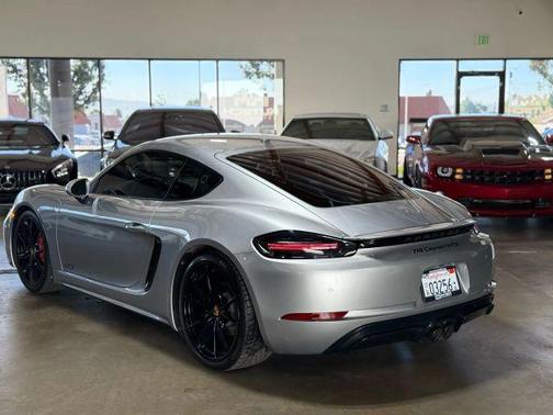2018 Porsche 718 Cayman GTS