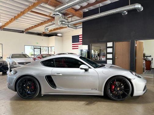 2018 Porsche 718 Cayman GTS