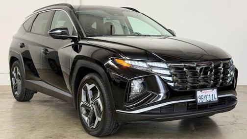 Black 2022 Hyundai TUCSON SEL