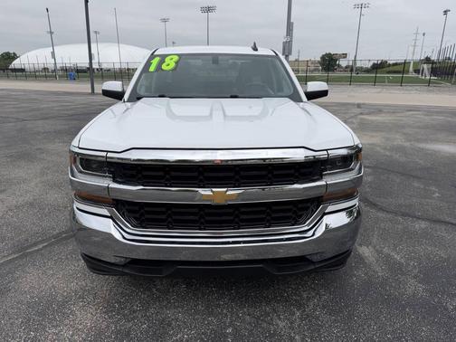 White 2018 Chevrolet Silverado 1500 LT